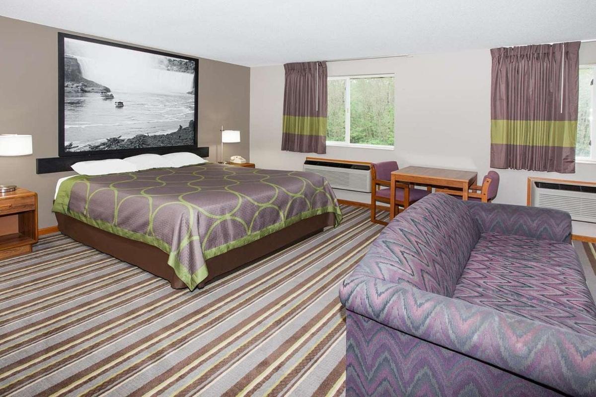Hotel Super 8 By Wyndham Gilman Esterno foto
