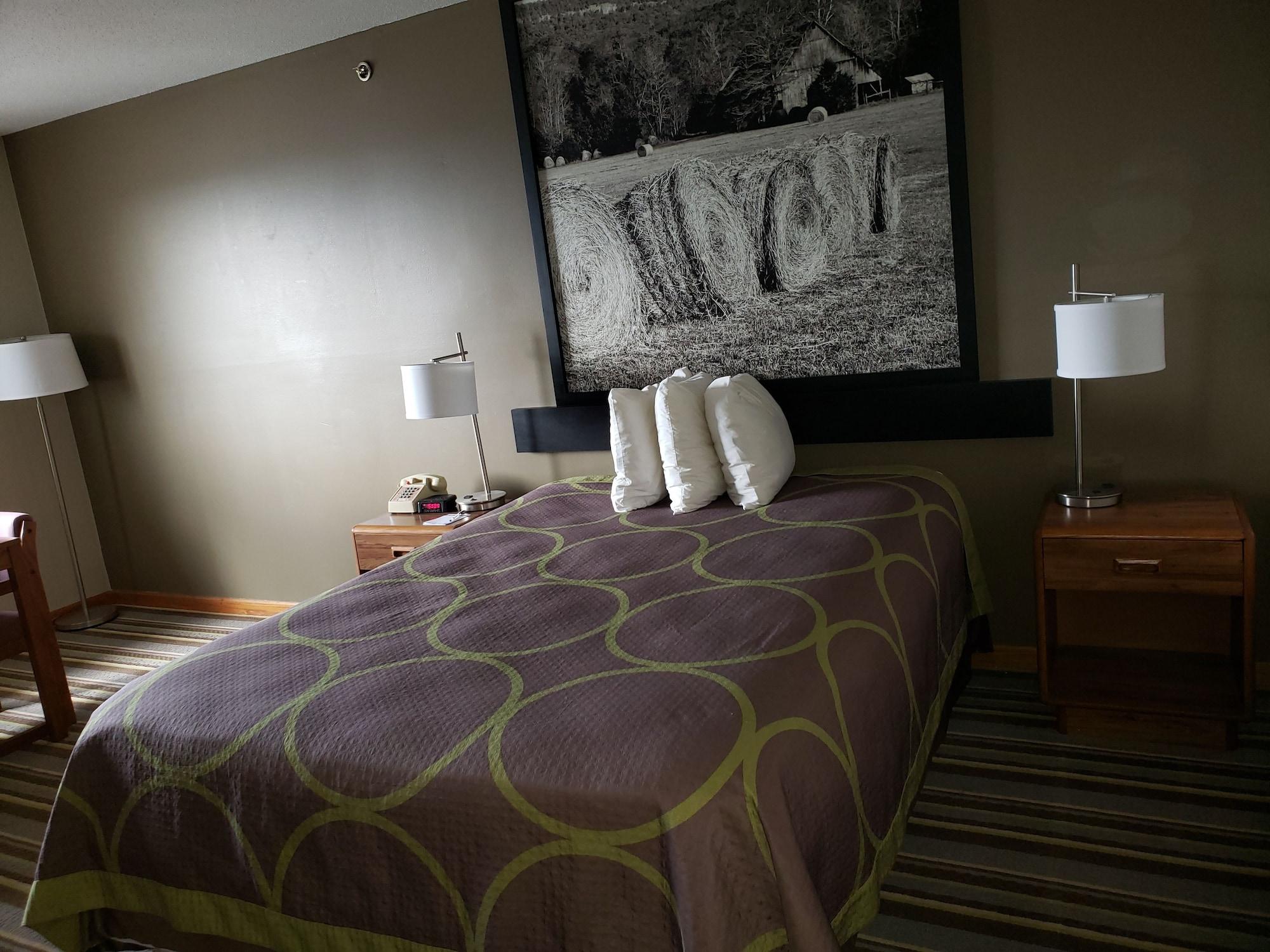 Hotel Super 8 By Wyndham Gilman Esterno foto