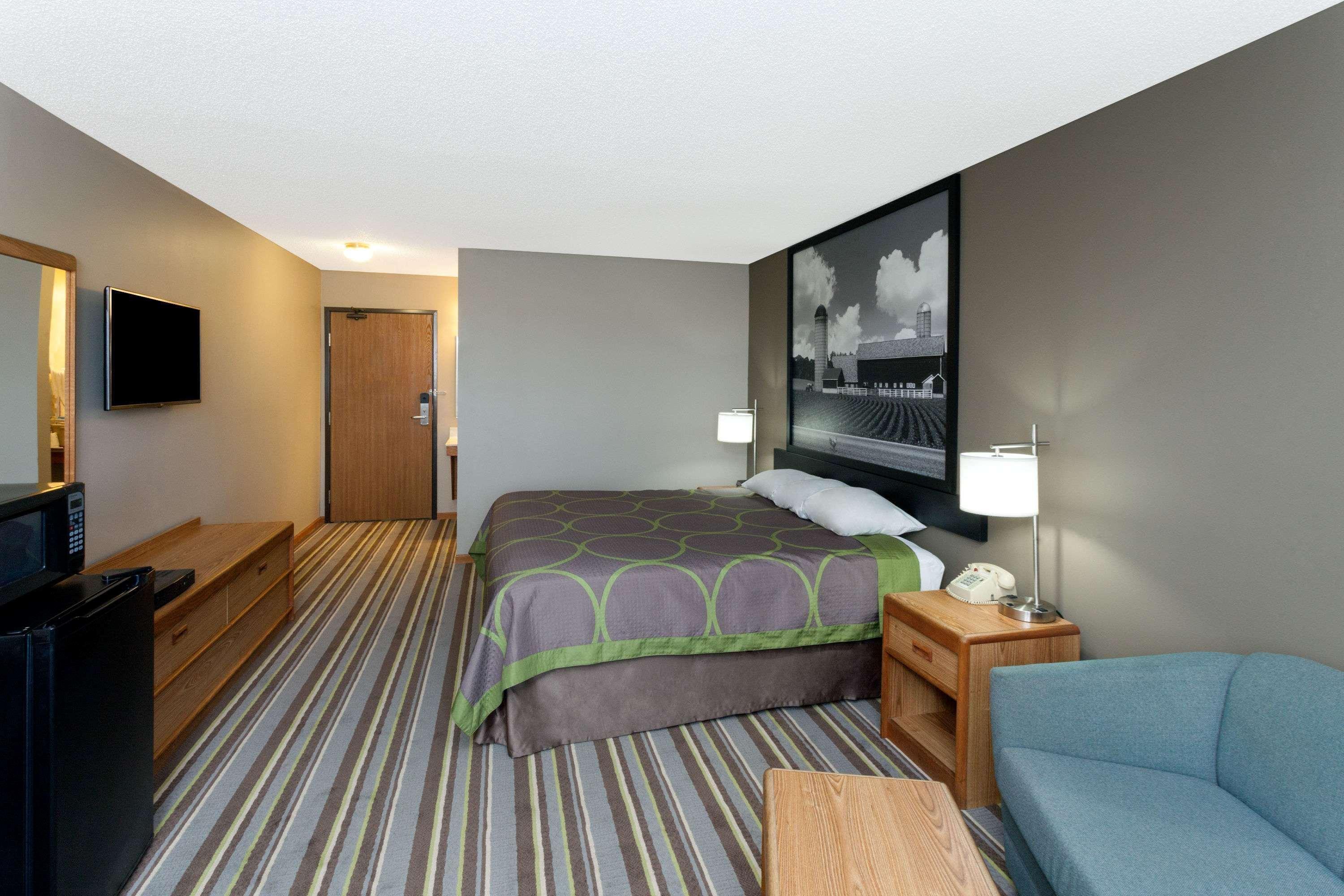 Hotel Super 8 By Wyndham Gilman Esterno foto