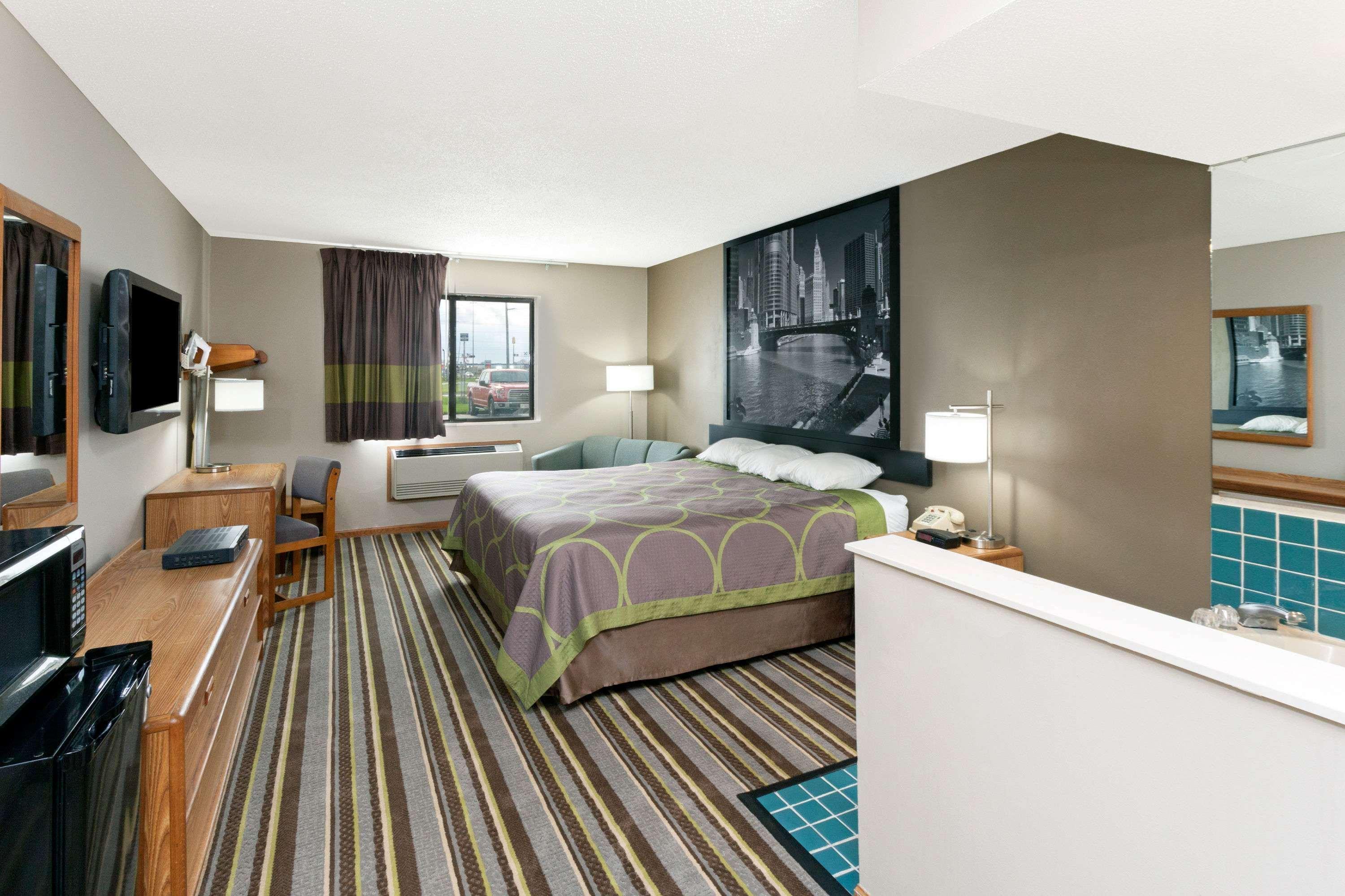 Hotel Super 8 By Wyndham Gilman Esterno foto